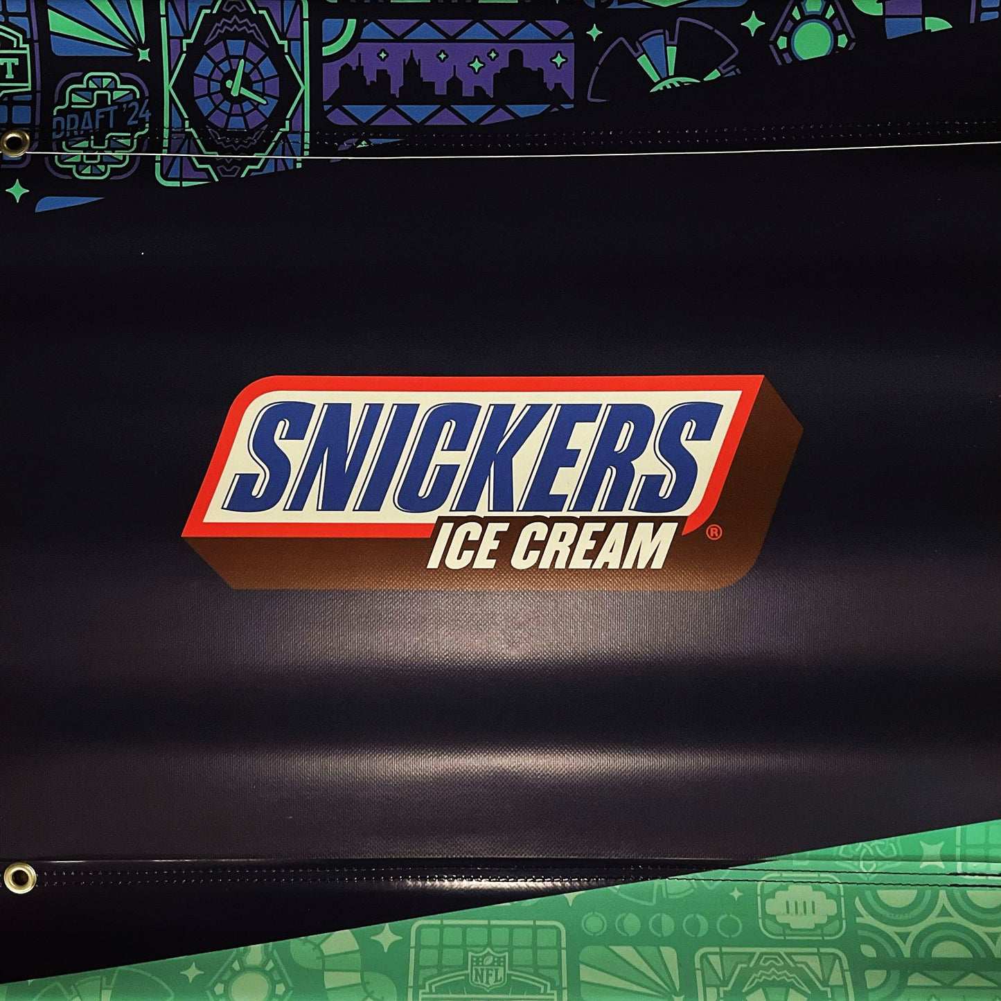 [Mini Banner] Rocket Mortgage x Snickers